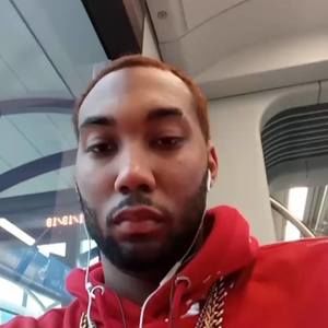 Meet your Posher, Devin